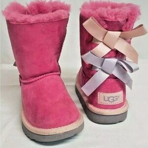 UGG Bailey Bow Classic Short  PINK Children's Boots, Size 1 Girls